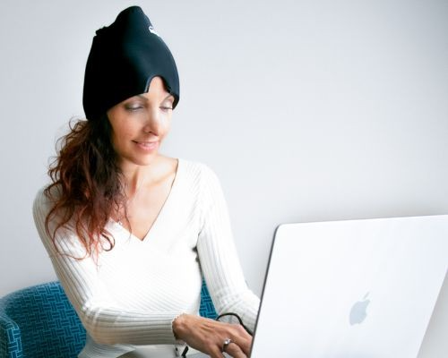 Cagoule anti-migraine avec compresse de gel froid